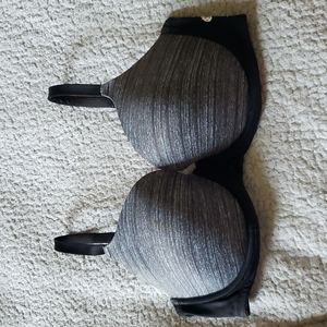 VS PINK Wear Everywhere Lightly Lined Logo Bra